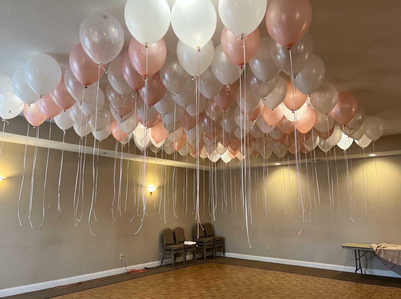 Balloon ceiling over a dance floor